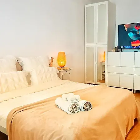 Sema White * Bucarest