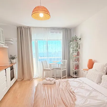 Sema White Appartement *